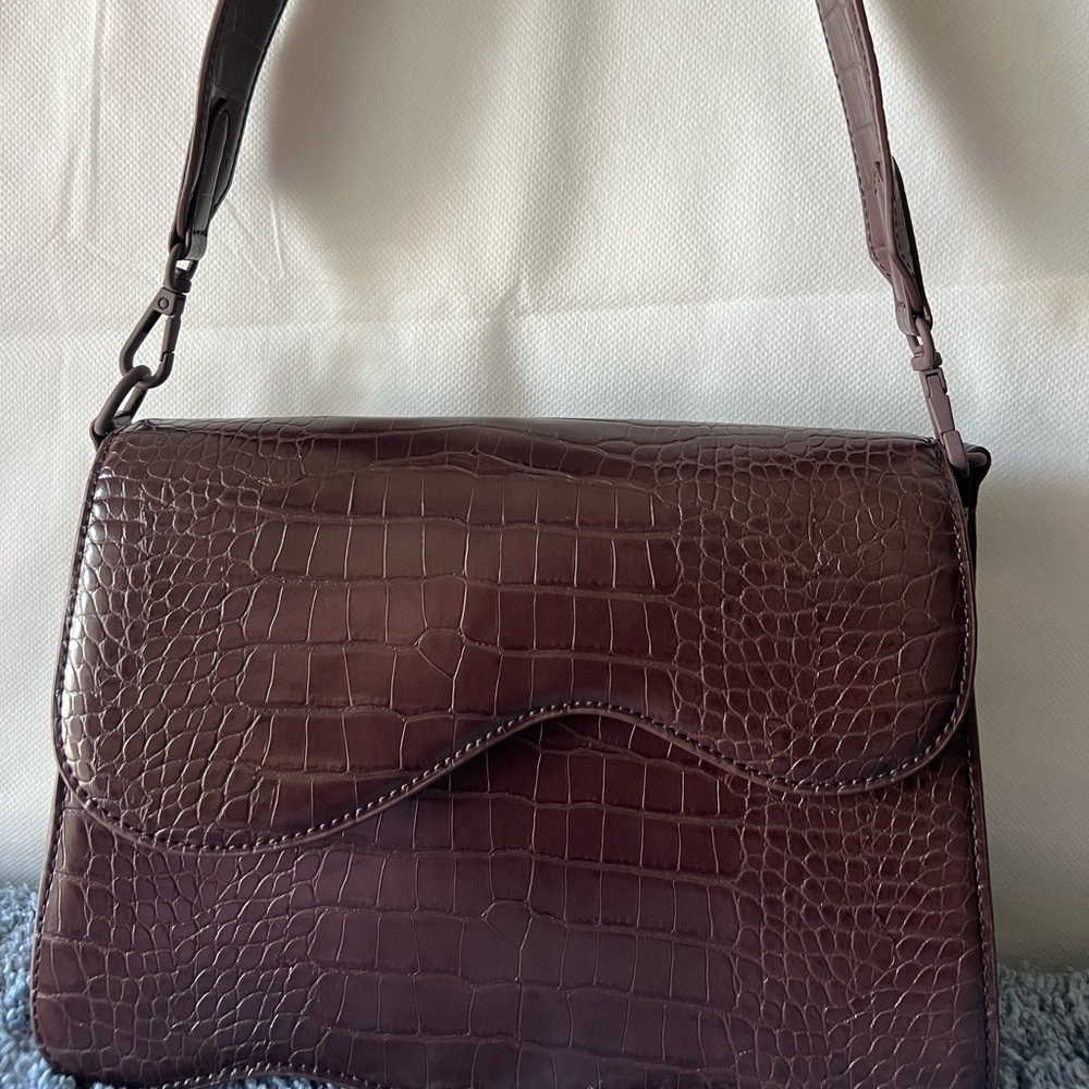 HVISK Elegant Brown Crocodile-Embossed Shoulder Bag